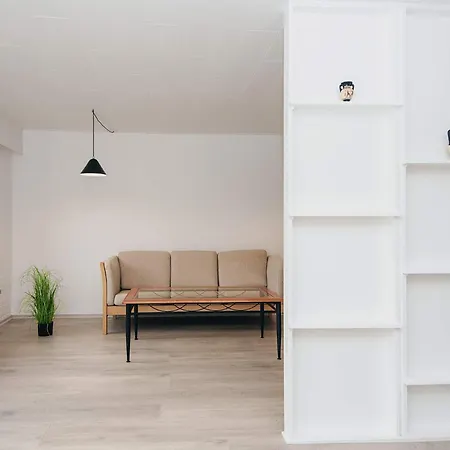 Charming Retreat In - By Traum 灵克宾